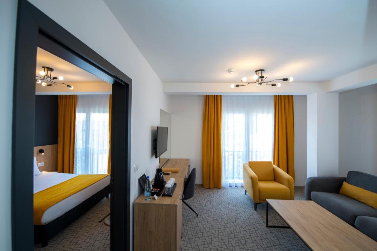 City Inn Приштина Экстерьер фото