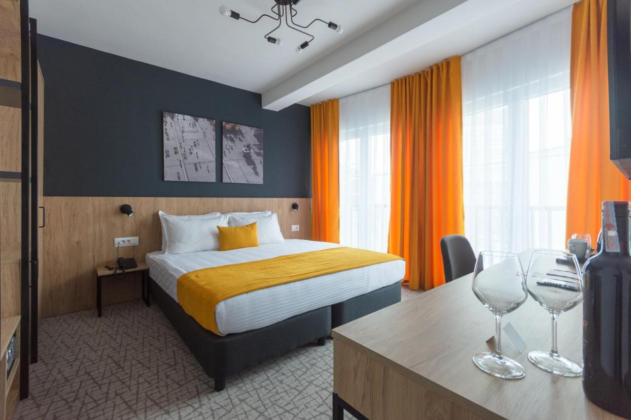 City Inn Приштина Экстерьер фото