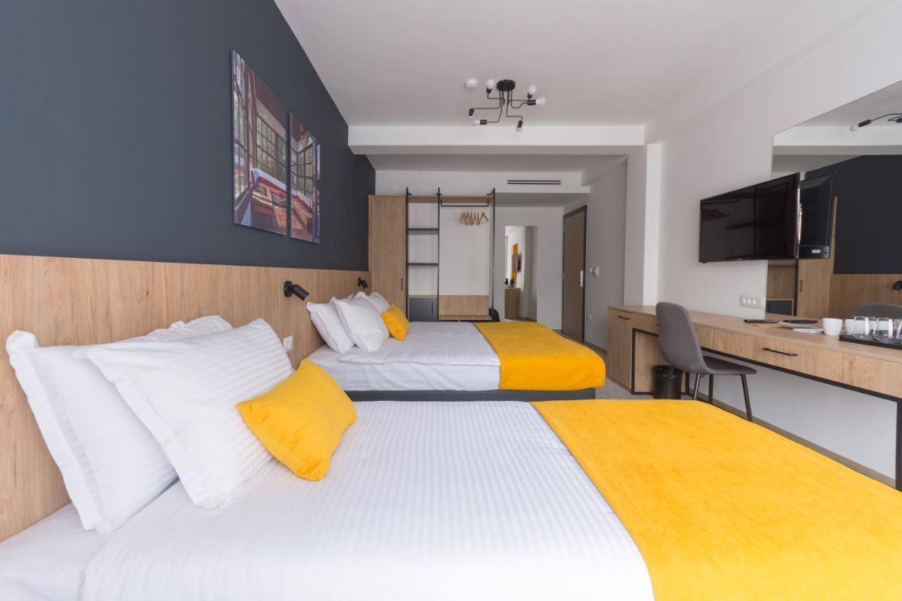 City Inn Приштина Экстерьер фото