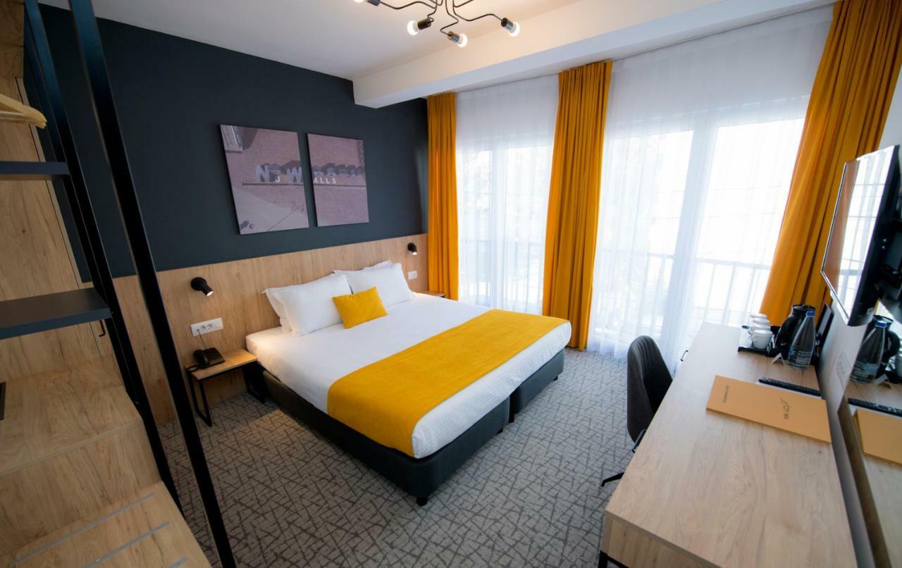 City Inn Приштина Экстерьер фото